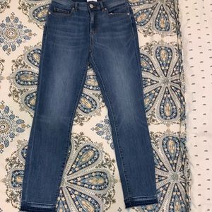 Loft High waist skinny Jeans w/ frayed bottom